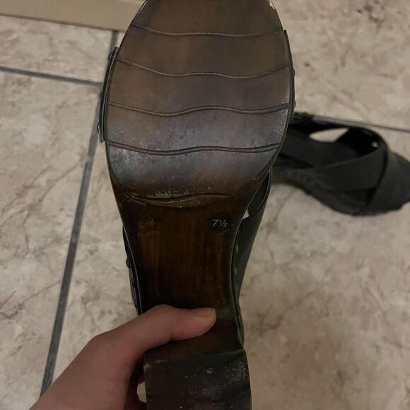 Kenneth-cole Women's Brown Sandals - Picture 7 of 8